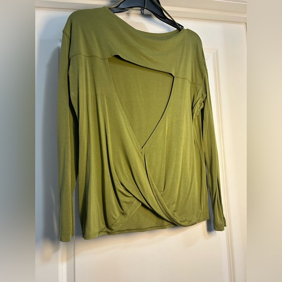 Lululemon Open Back Bronze Green Long Sleeve Top - Picture 1 of 2